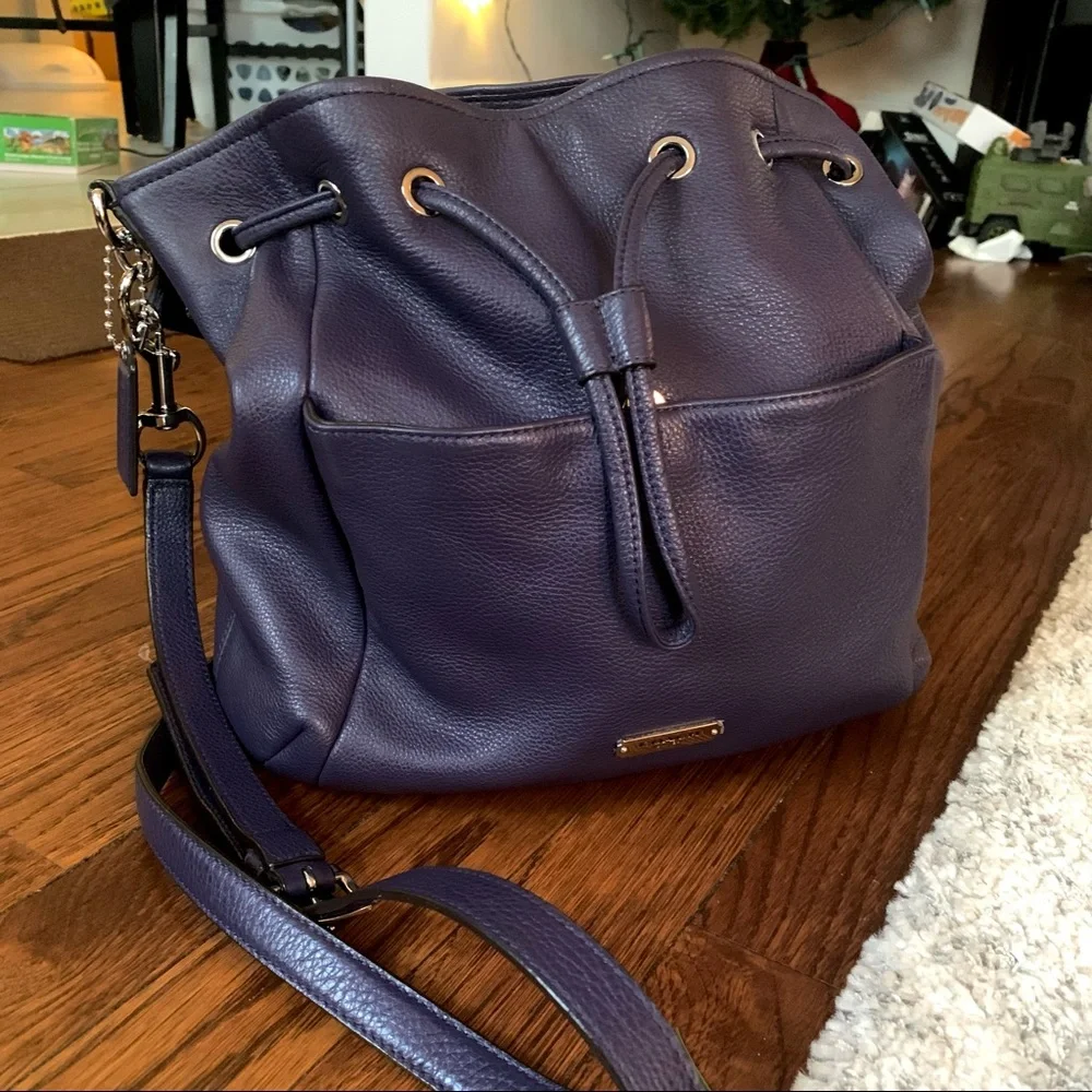 SOLD - COACH Indigo Avery leather drawstring bucket bag - Picture 2 of 12
